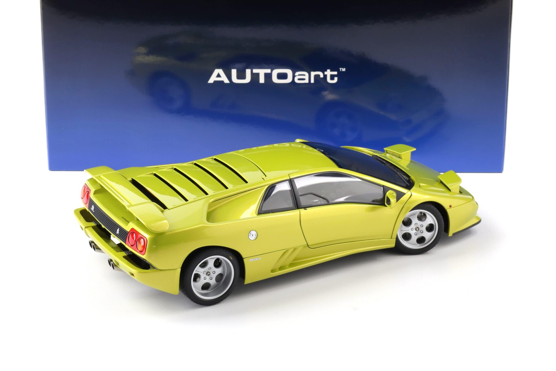 1:18 AUTOart Lamborghini Diablo SE30 - 1993 giallo spyder/ metallic yellow 79157