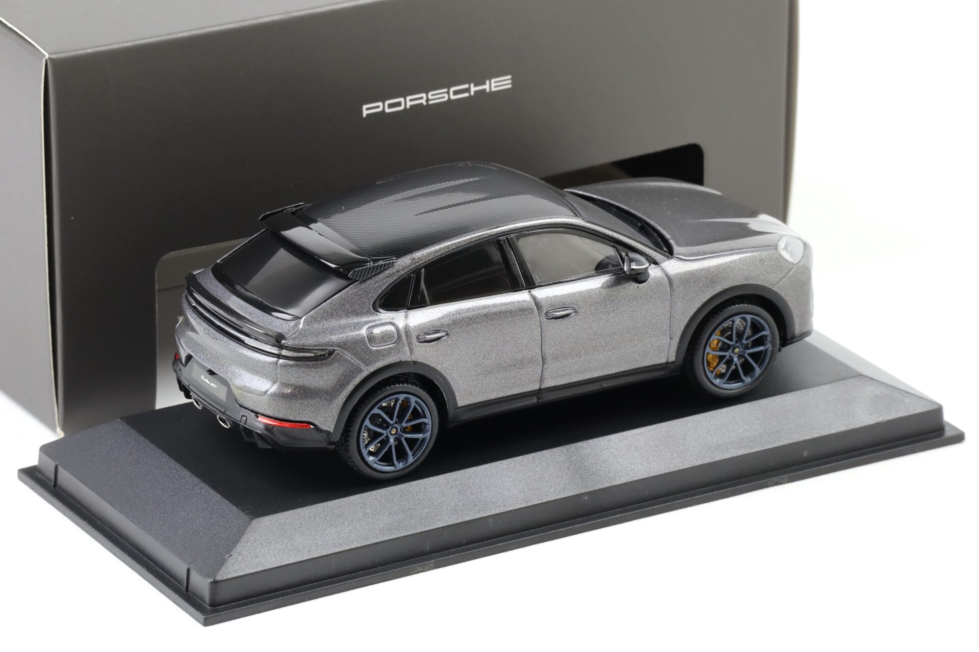 1:43 Solido Porsche Cayenne Turbo GT Coupe (E3 II) Quartzite grey WAP DEALER