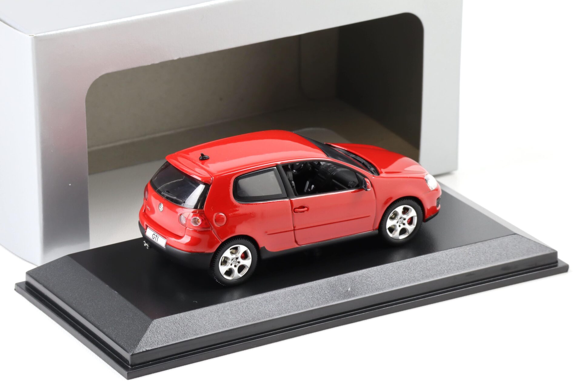 1:43 Norev VW Golf 5 V GTI Tornado red DEALER VERSION