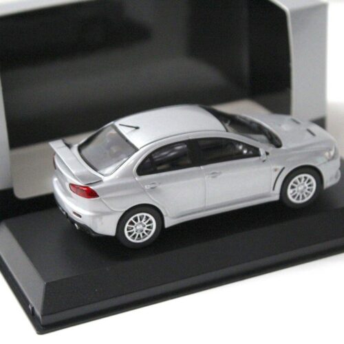 1:43 Kyosho Mitsubishi Lancer Evolution X GSR silver