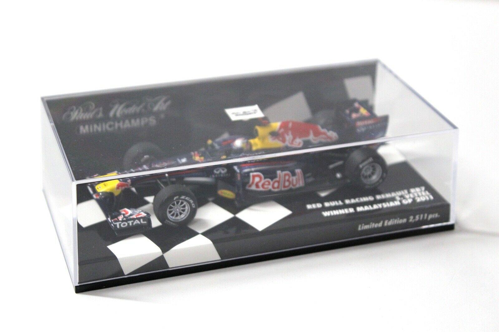 1:43 Minichamps Red Bull Racing Renault RB7 Malaysian GP Vettel