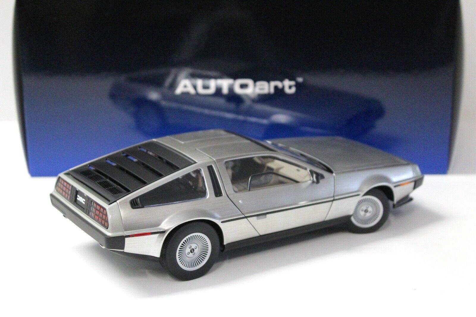 1:18 AUTOart DeLorean DMC-12 Satin Finish 1981