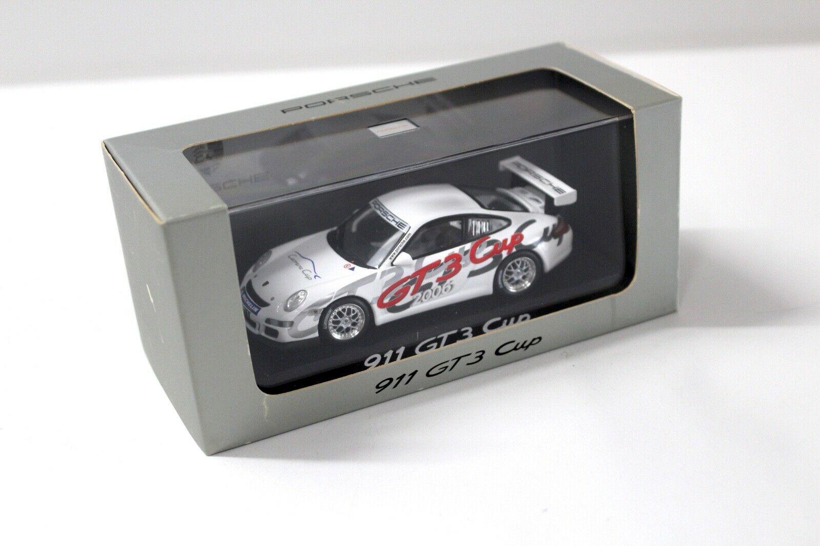 1:43 Minichamps Porsche 911 GT3 CUP Präsentation 2006 DEALER VERSION