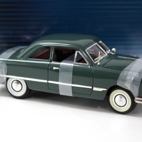 1:18 Solido Mira Ford 1949 Coupe dark green