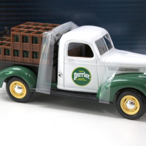 1:18 Solido Chevrolet Brasseur Pick-Up "PERRIER" white/ green