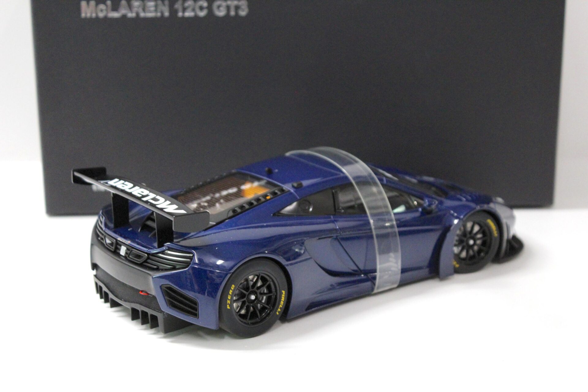 1:18 AUTOart McLAREN 12C GT3 Coupe Azure blue 2011