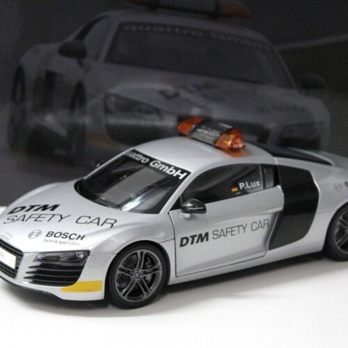1:18 Kyosho Audi R8 4.2 FSi DTM Safety Car 2008