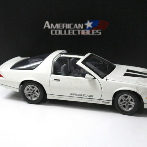 1:18 SunStar 1985 Chevrolet Camaro IROC-Z white