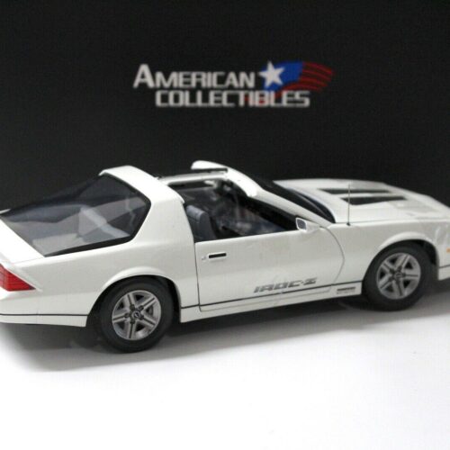 1:18 SunStar 1985 Chevrolet Camaro IROC-Z white
