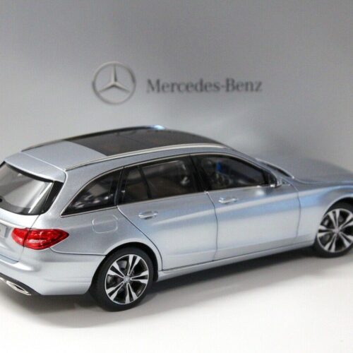 1:18 Norev Mercedes C-Class Estate silver DEALER VERSION - Image 3