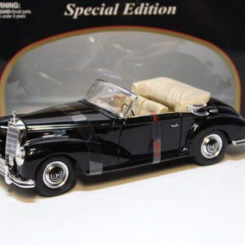 1:18 Maisto Mercedes 300S 1955 Cabriolet black