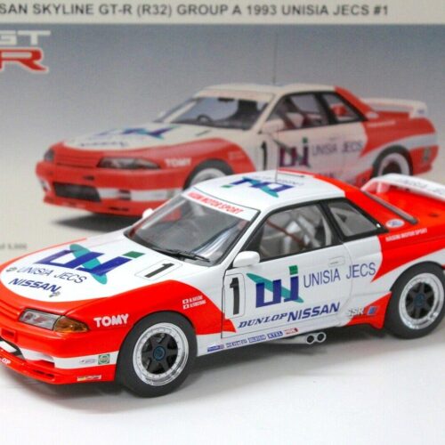 1:18 AUTOart Nissan Skyline GT-R R32 Group A UNISIA #1