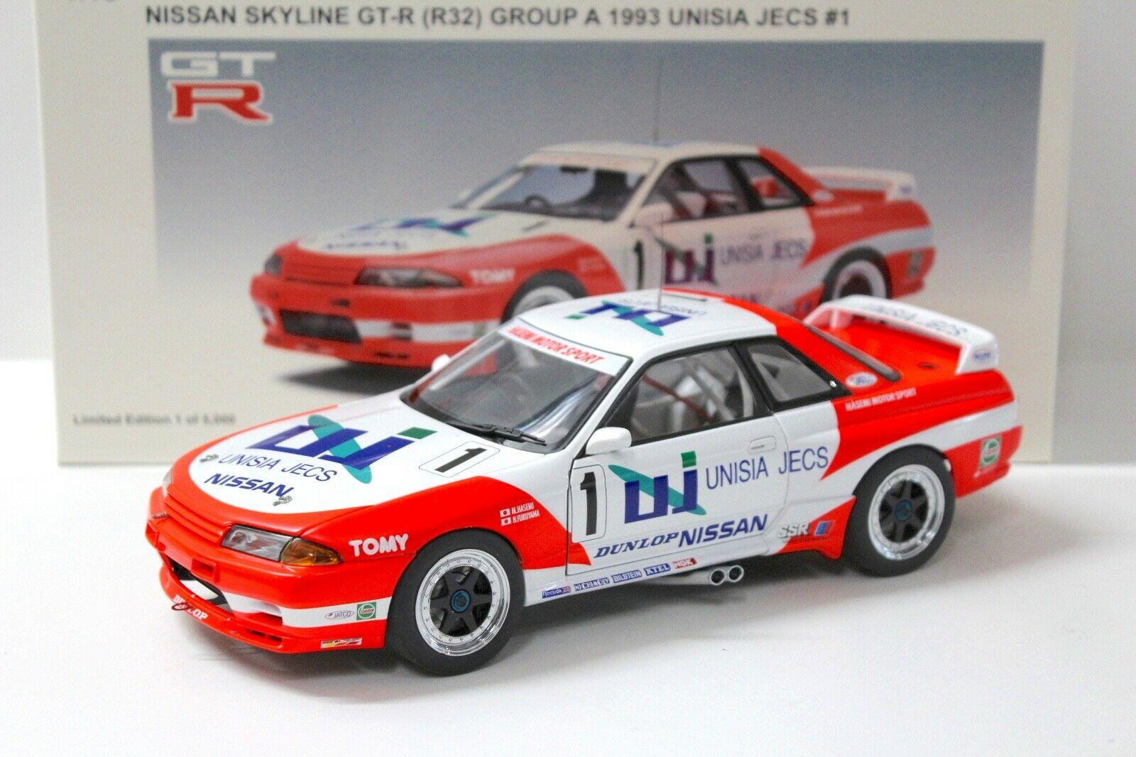 ID 36434 orig.jpg 1:18 AUTOart Nissan Skyline GT-R R32 Group A UNISIA #1