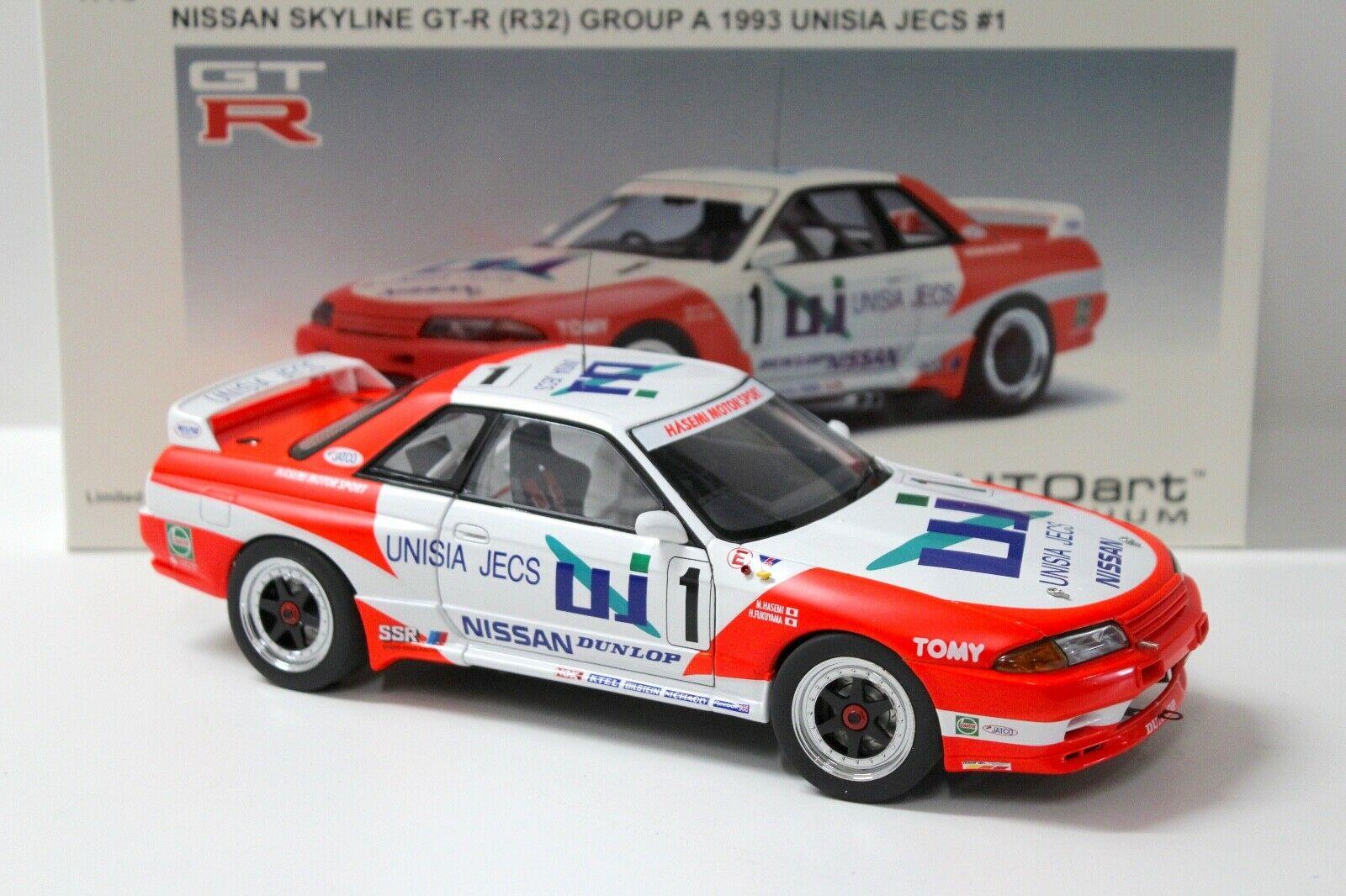 1:18 AUTOart Nissan Skyline GT-R R32 Group A UNISIA #1