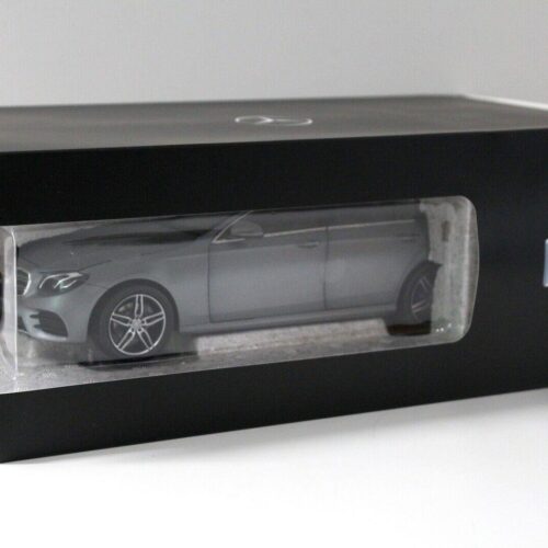 1:18 iScale Mercedes E-Klasse Limousine AMG Line grey DEALER VERSION