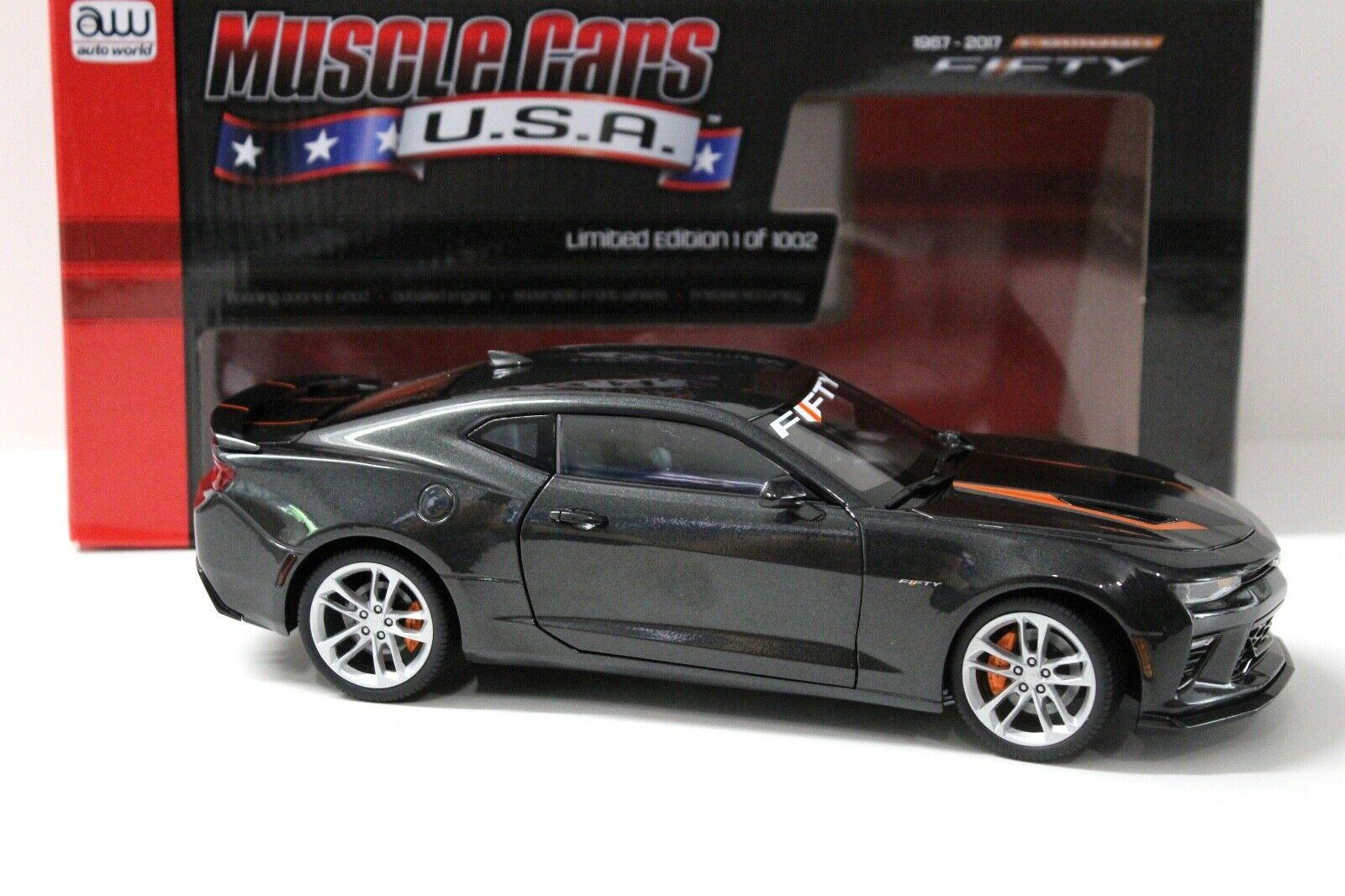 1:18 AUTO World Chevrolet Camaro SS 2017 grey *50th Anniversary*