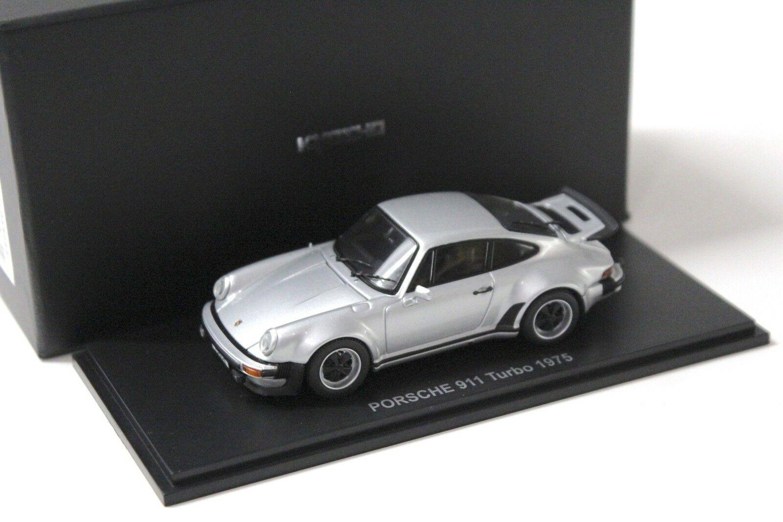 1:43 Kyosho Porsche 911 930 Turbo 1975 silver