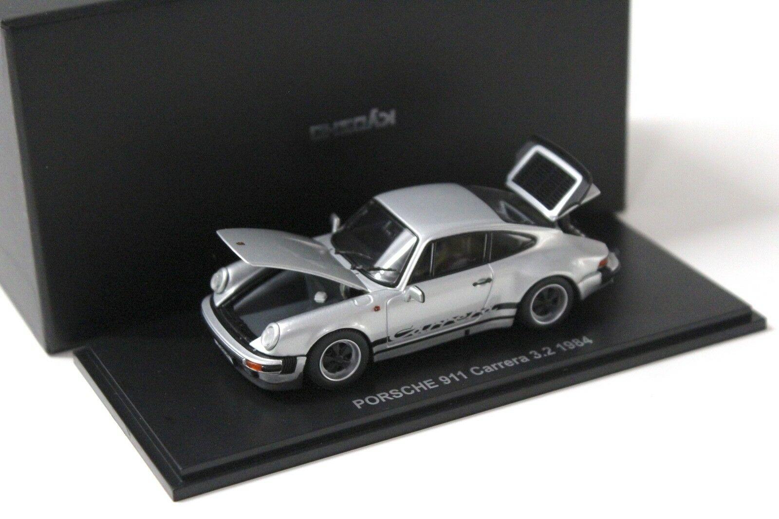 1:43 Kyosho Porsche 911 Carrera 3.2 Coupe silver 1984