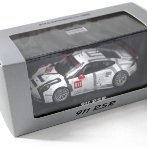 1:43 Spark Porsche 911 991 RSR 2015 #911 white DEALER VERSION