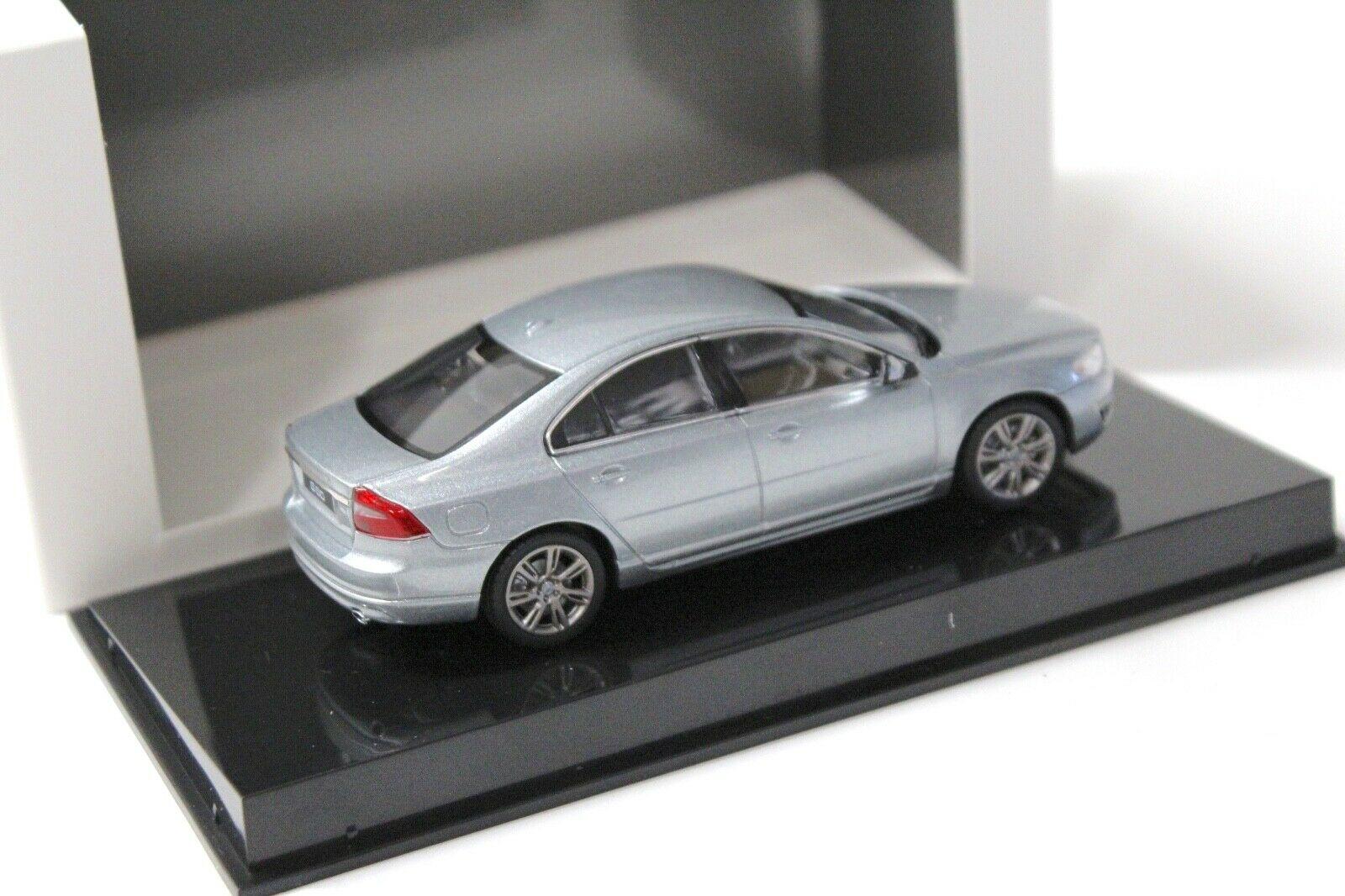 1:43 Norev Motorart Volvo S80 Limousine silver DEALER VERSION