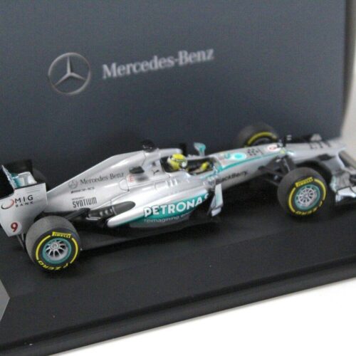 1:43 Minichamps Mercedes AMG Petronas F1 W04 Rosberg 2013 DEALER VERSION