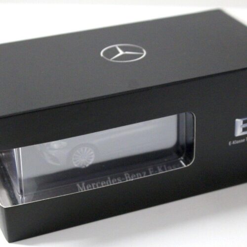 1:43 iScale Mercedes E-Klasse T-Modell grey DEALER VERSION