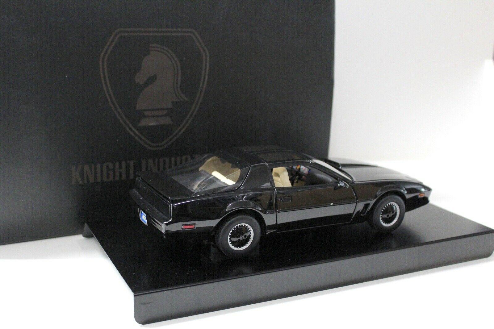 1:18 Ultimate Hot Wheels Elite Knight Rider KITT black mit Licht und Sound