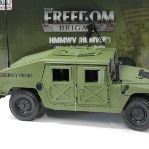 1:18 Auto World Hummer Humvee Security Police green