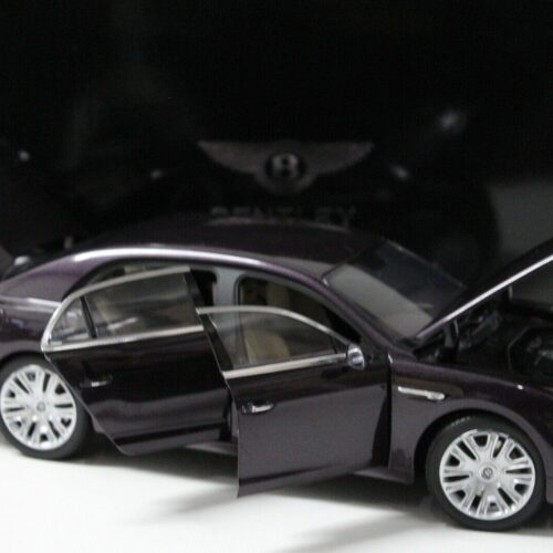 1:18 Kyosho Bentley Flying Spur W12 Damson DEALER VERSION