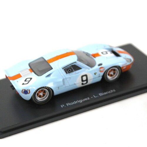 1:43 Spark Ford GT 40 #9 Winner Le Mans 1968 Gulf blue