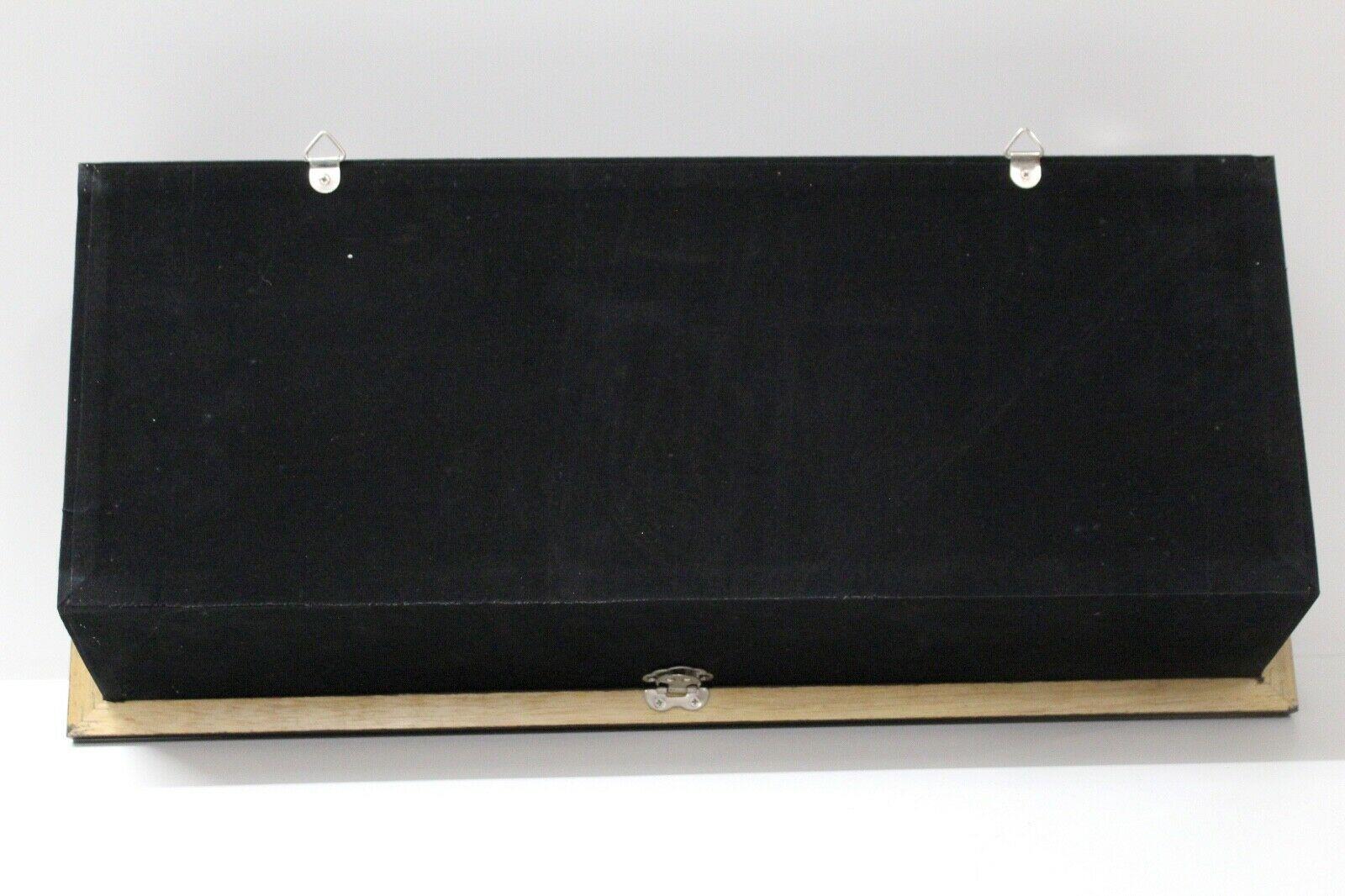 1:50 Signature 1941 GMC Fire Truck Diorama Set DETROIT