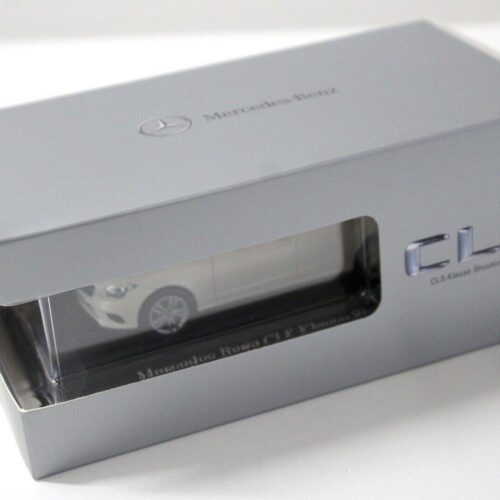 1:43 Norev Mercedes CLS Shooting Brake X218 Mopf white DEALER VERSION