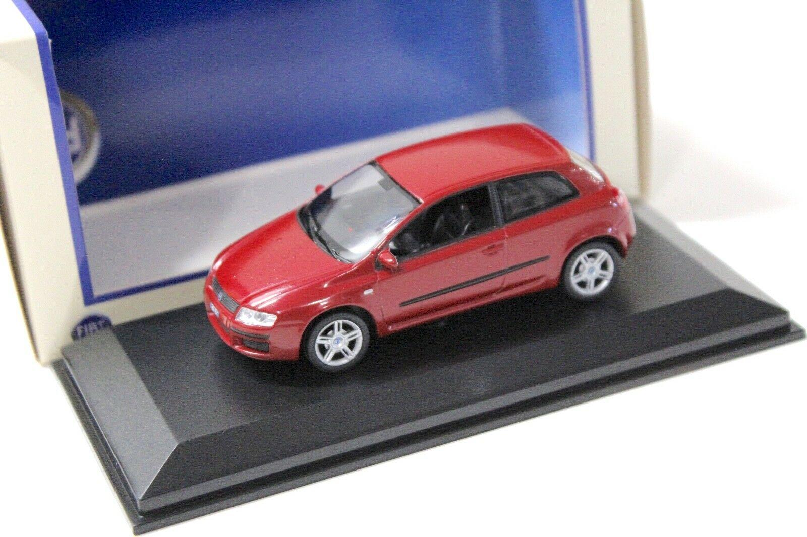 1:43 Norev Fiat Stilo red