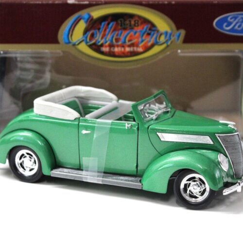 1:18 Road Legends Ford Convertible 1937 green