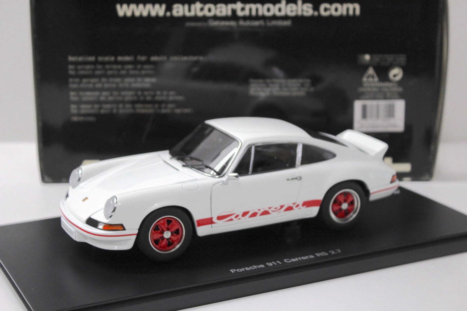ID 42976 orig.jpg 1:18 AUTOart Porsche 911 Carrera RS 2.7 white/ red 1973