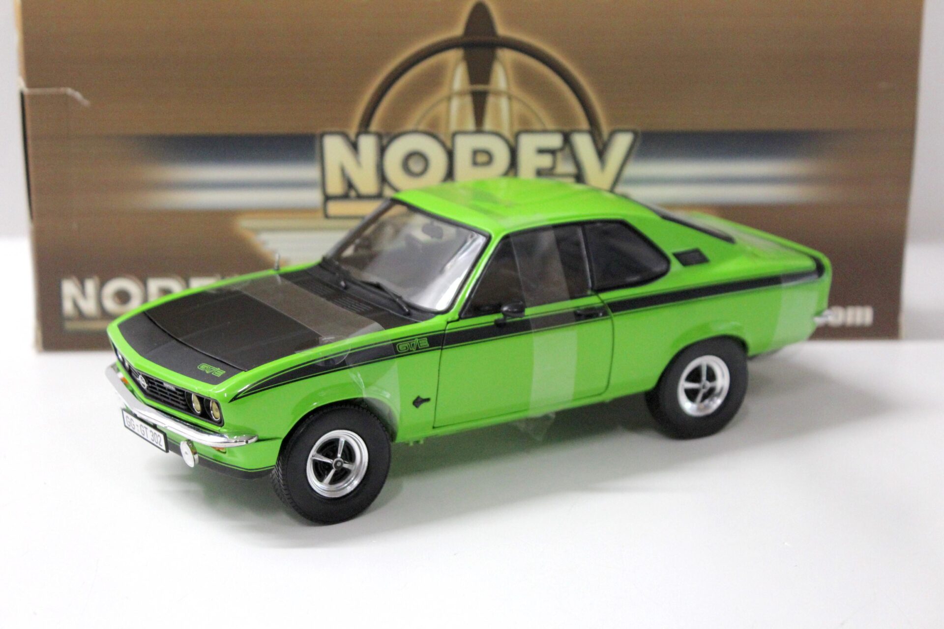 1:18 Norev Opel Manta A GT/E Coupe 1975 green/ black