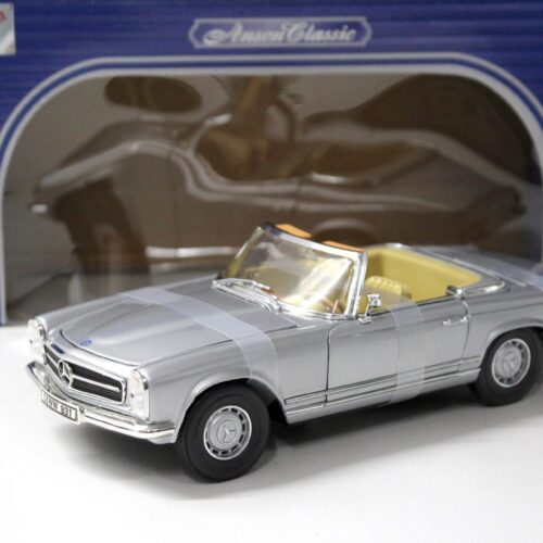 1:18 Anson Mercedes 280SL Cabrio Pagode silver