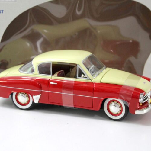 1:18 Revell Wartburg 311 Coupe red/ beige