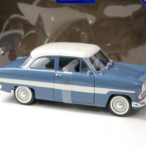 1:18 Revell Ford 12M "Streifen-Taunus" blue/ white