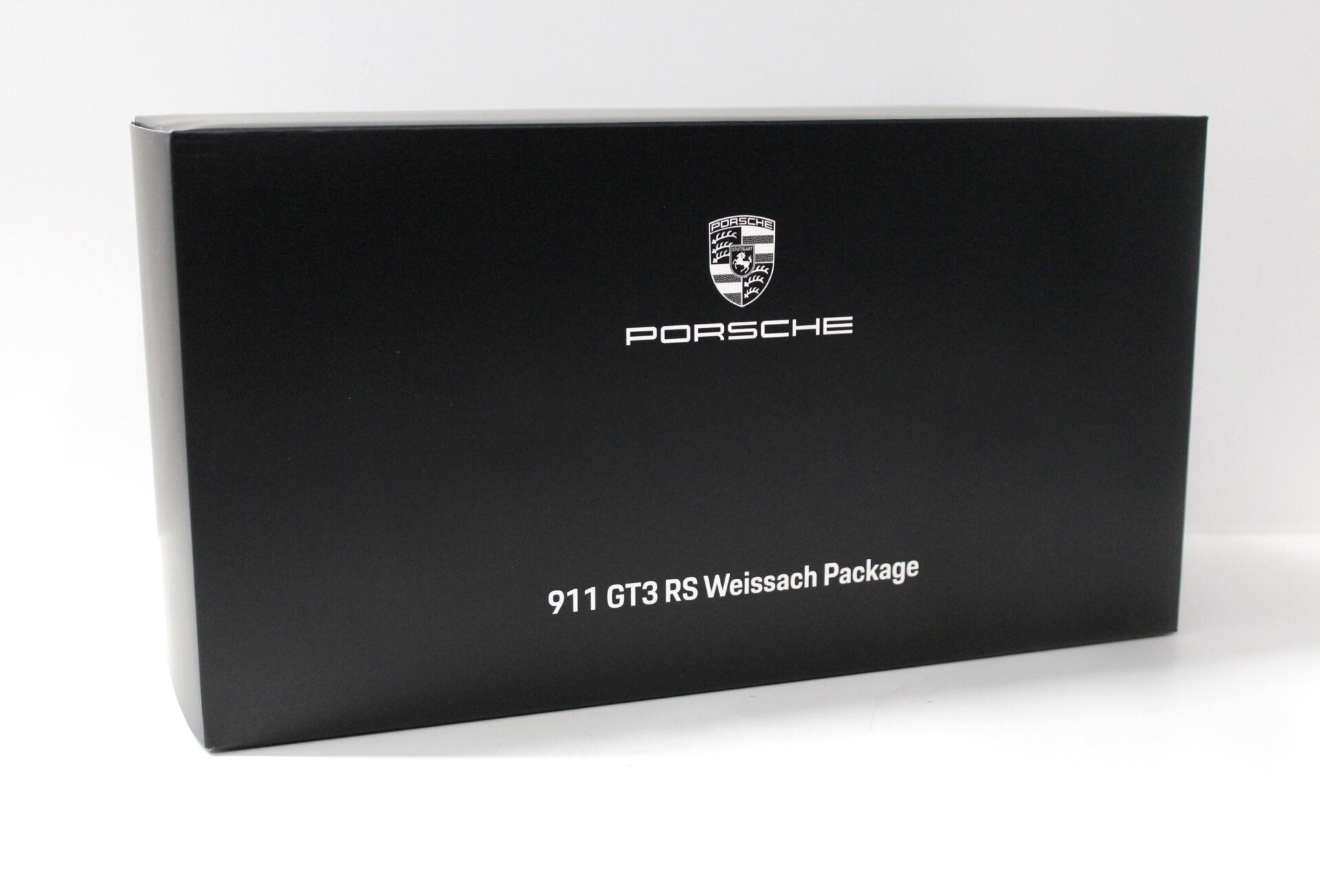 1:18 Spark Porsche 911 (991) GT3 RS Weissach Package black DEALER