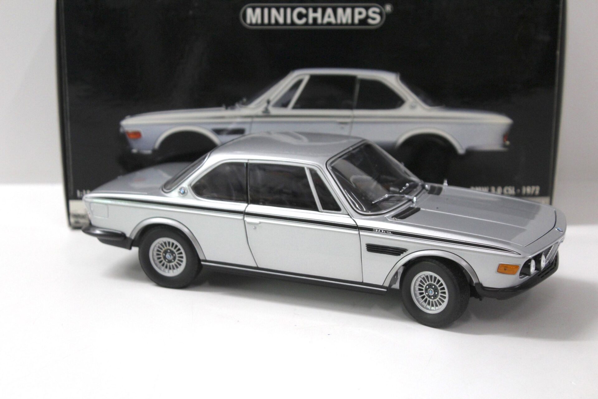 1:18 Minichamps BMW 3.0 CSL Coupe silver 1972