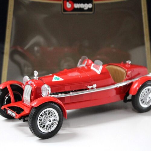 1:18 Bburago Alfa Romeo 8C Monza 1931 red