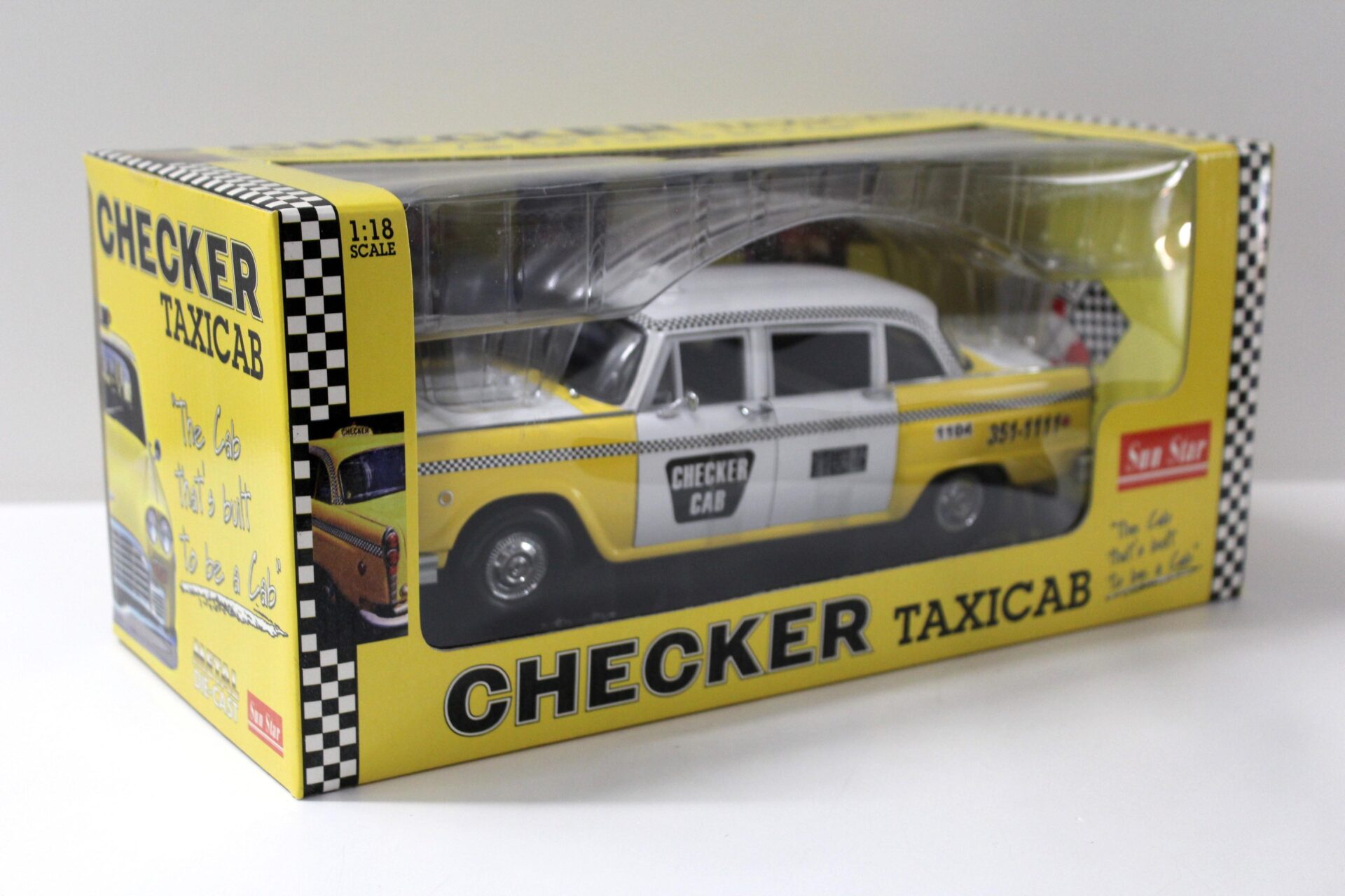 1:18 SunStar 1981 Atlanta Checker Cab TAXI yellow/ white
