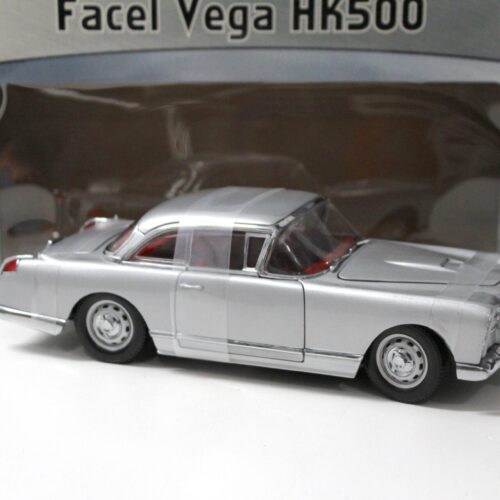 1:18 SunStar Facel Vega HK500 Coupe silver