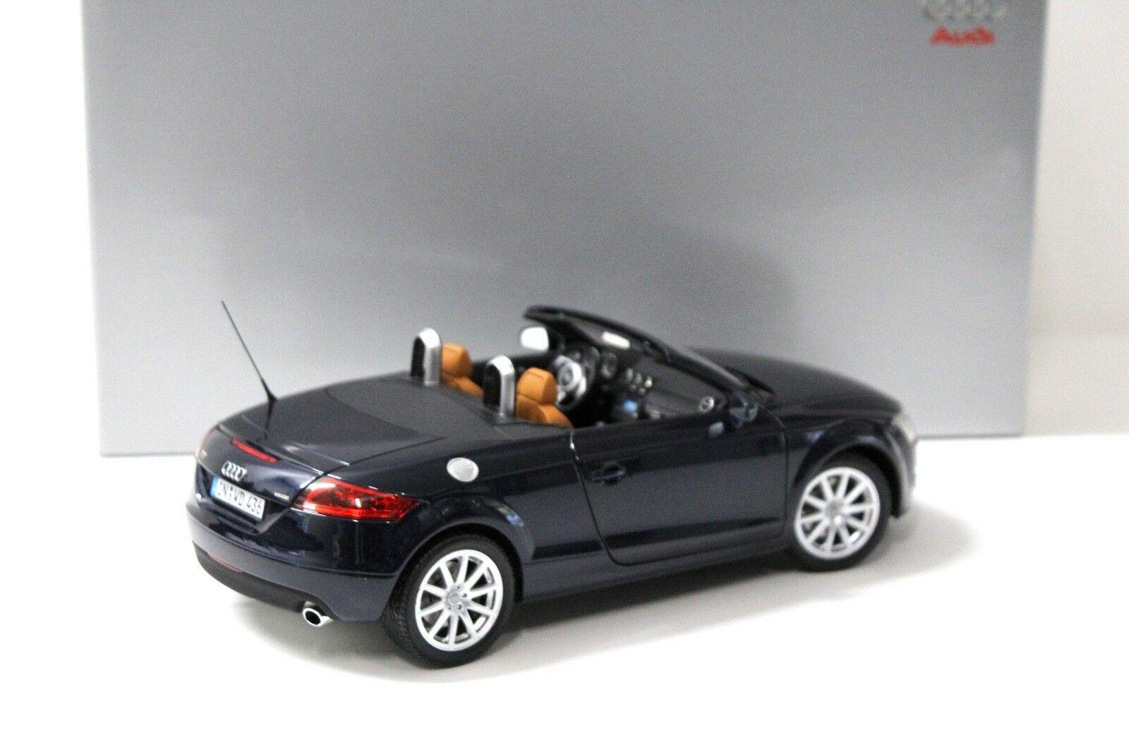 1:18 Minichamps Audi TT Roadster tiefsee blue DEALER VERSION
