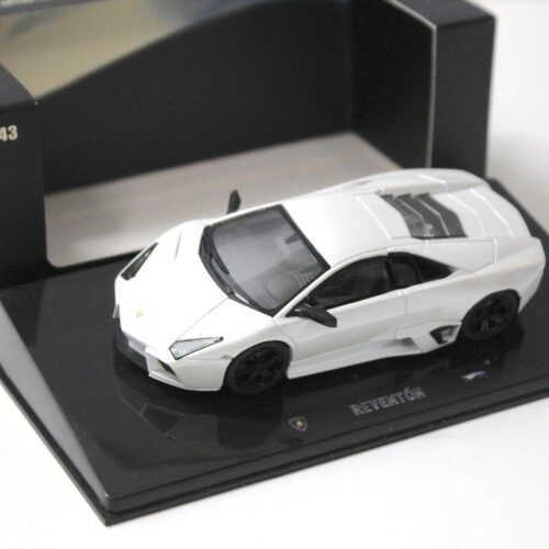 1:43 Hot Wheels Elite Lamborghini Reventon white