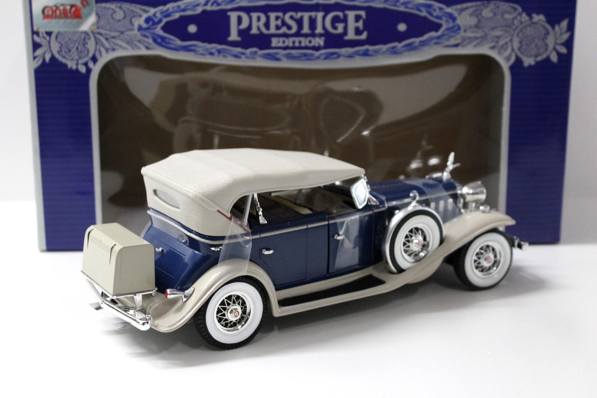 1:18 Anson 1932 Cadillac Sport Phaeton blue/ grey