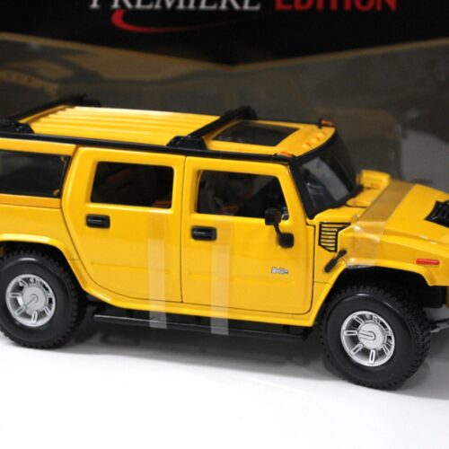 1:18 Maisto Hummer H2 SUV yellow