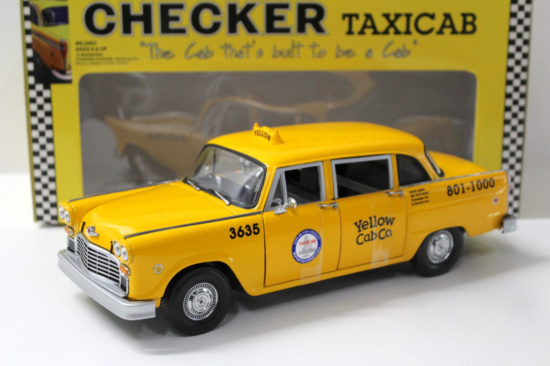 1:18 Sun Star 1981 Los Angeles LA Checker Cab TAXI yellow