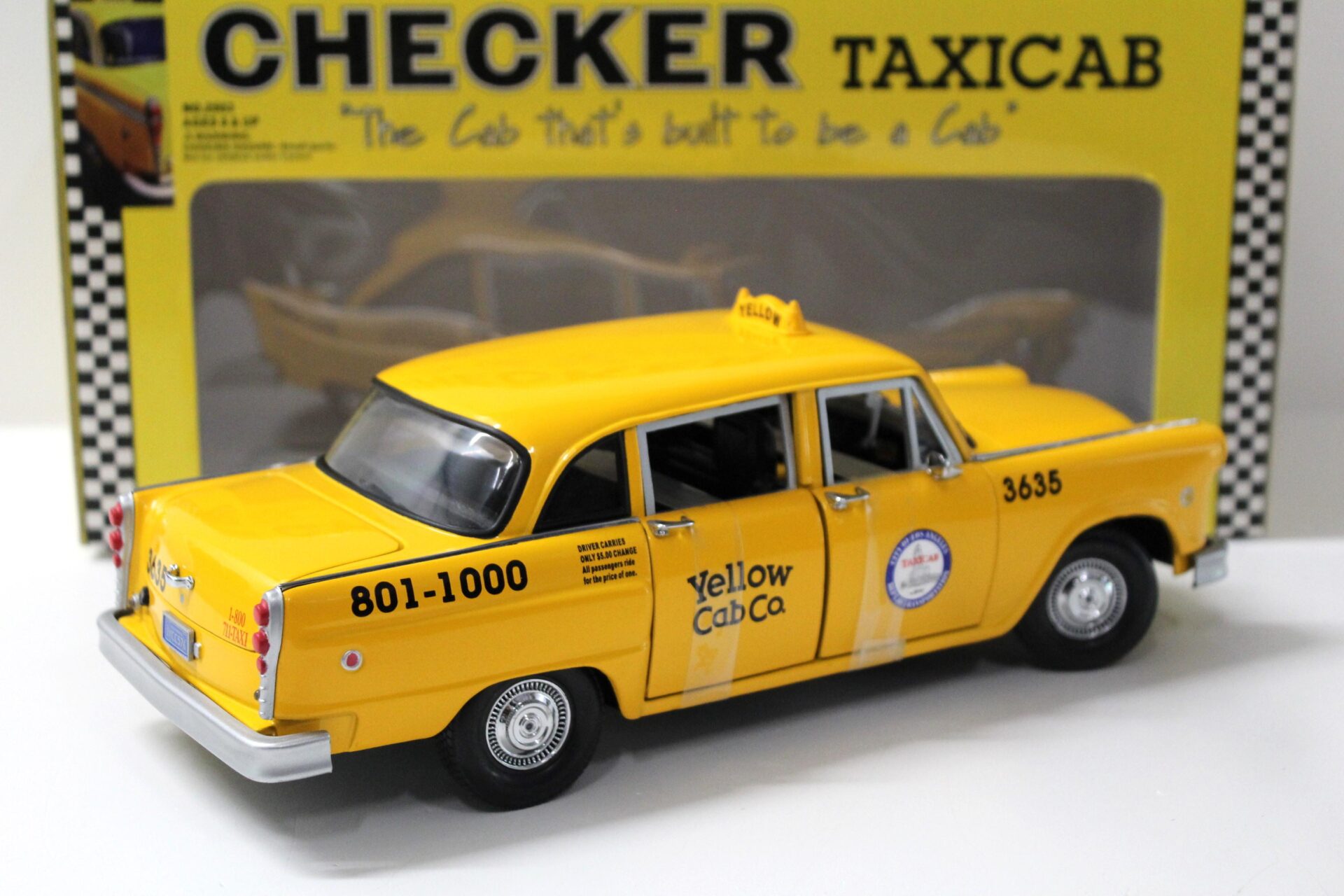 1:18 Sun Star 1981 Los Angeles LA Checker Cab TAXI yellow